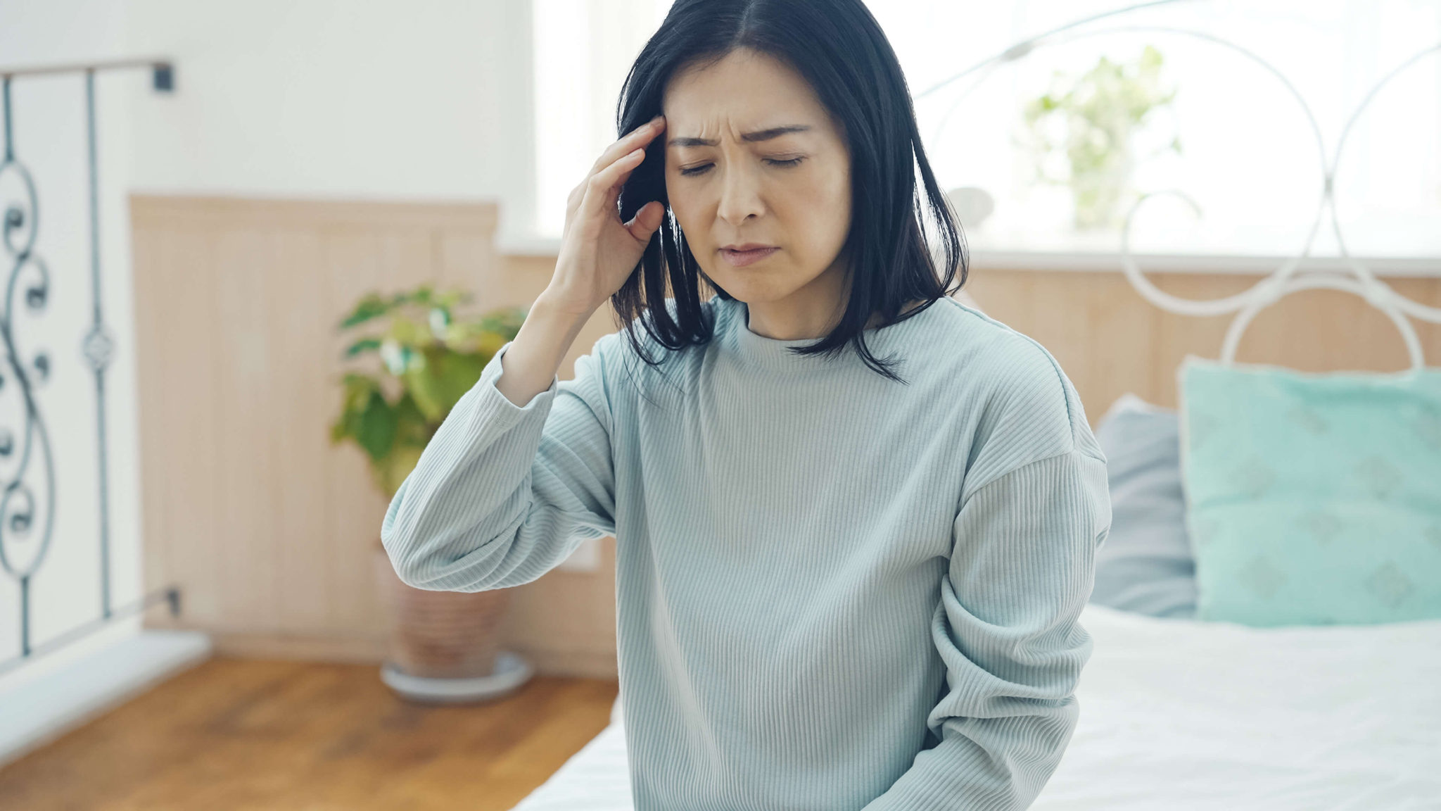 What You Need to Know About “Adrenal Fatigue” in Perimenopause